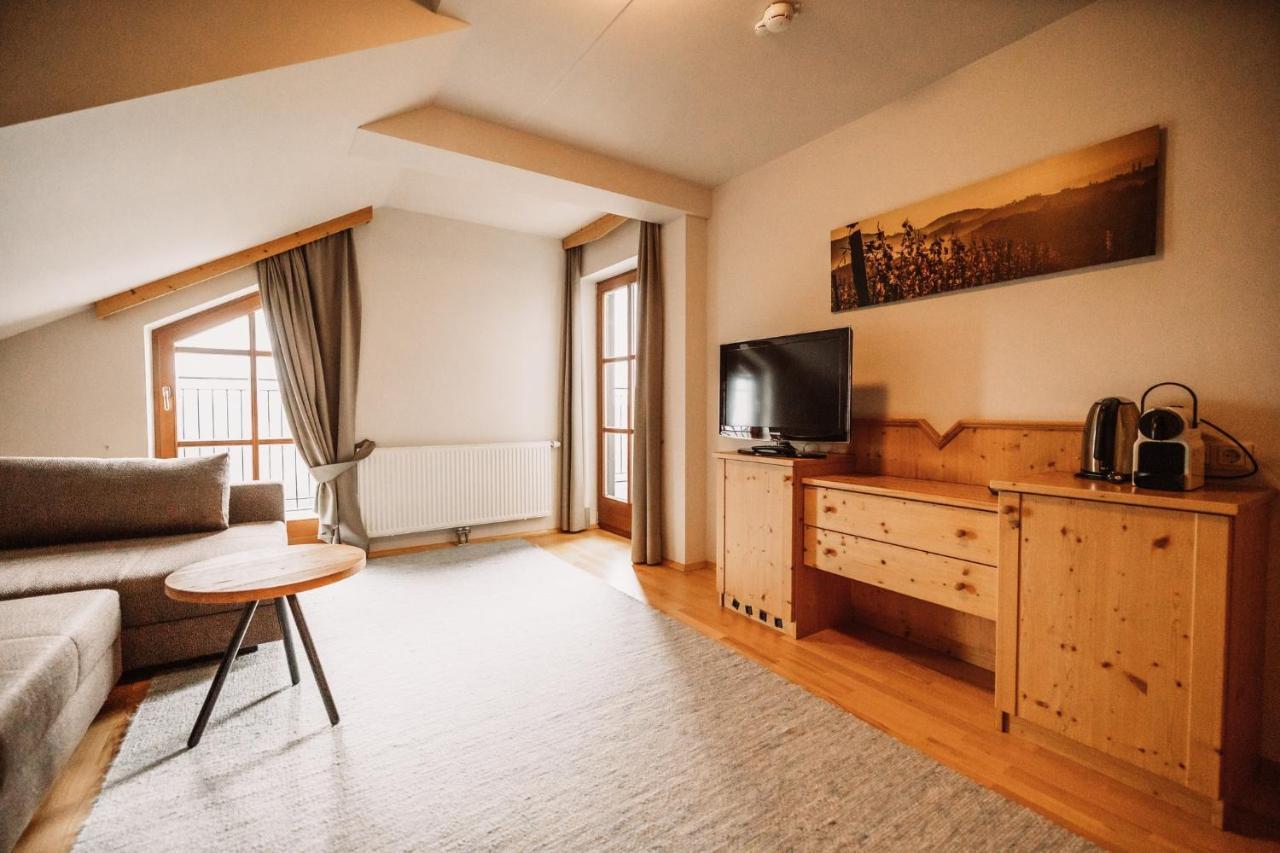 Weinhotel Maitz Wolfgang Ratsch an der Weinstraße エクステリア 写真