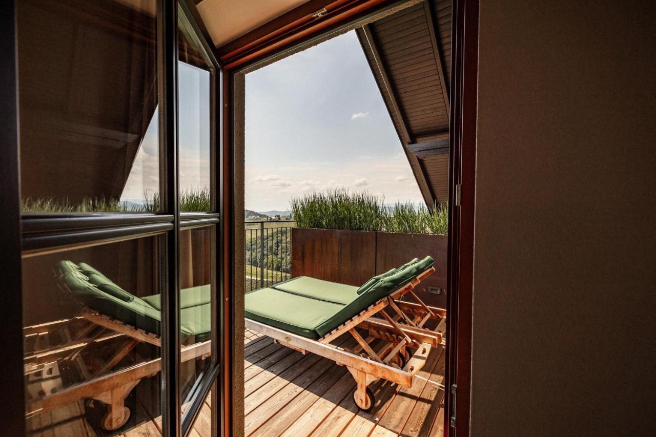 Weinhotel Maitz Wolfgang Ratsch an der Weinstraße エクステリア 写真