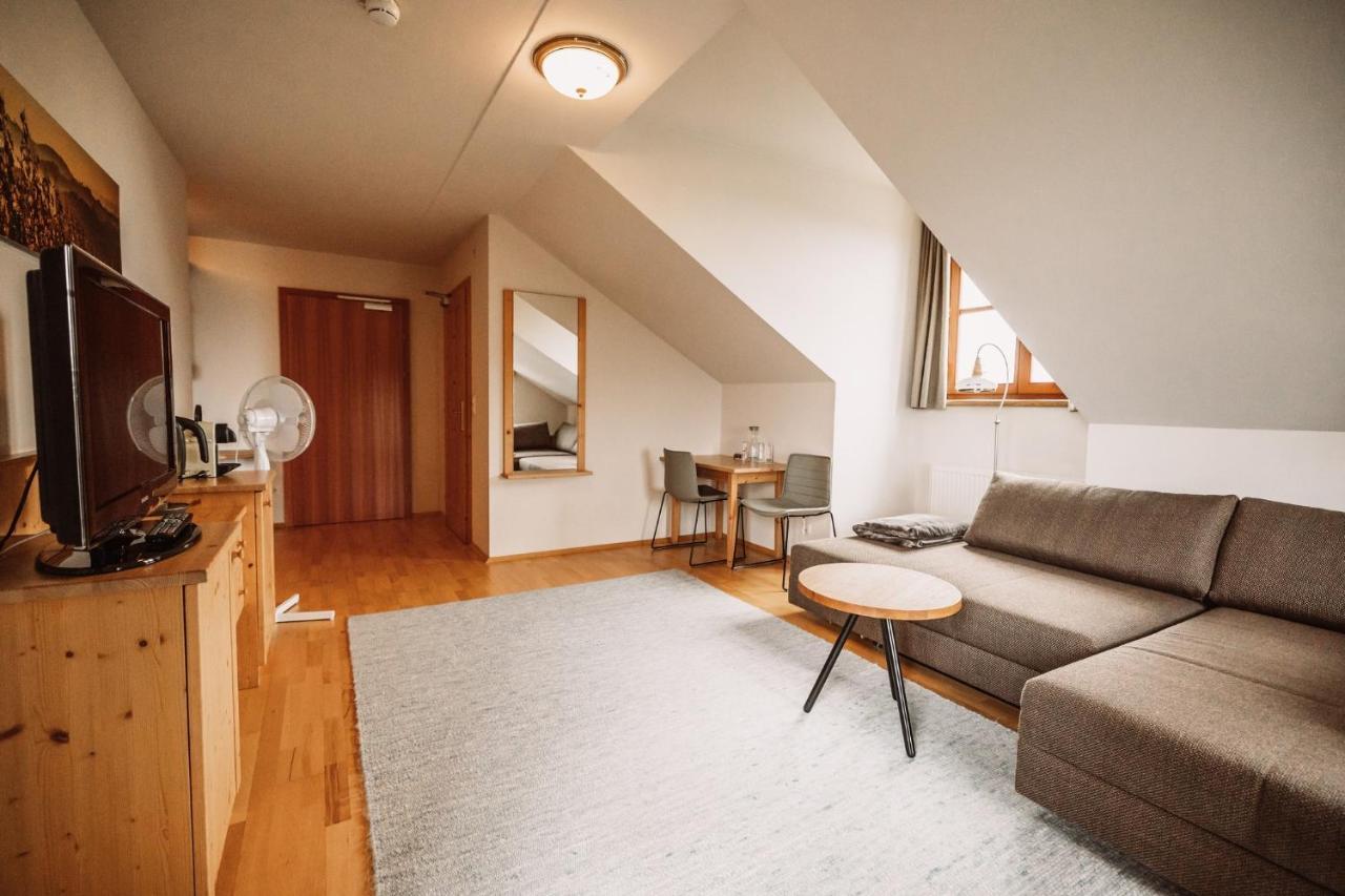 Weinhotel Maitz Wolfgang Ratsch an der Weinstraße エクステリア 写真