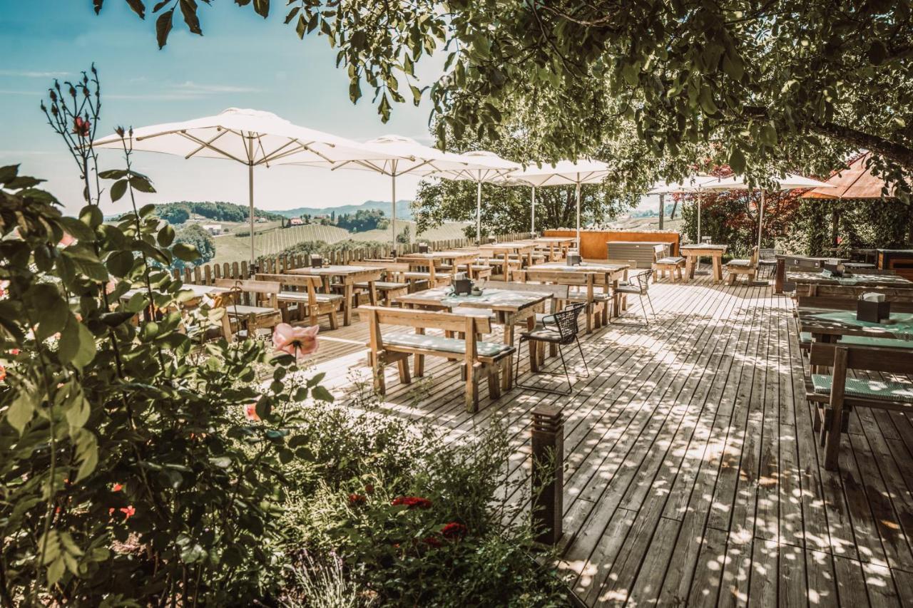 Weinhotel Maitz Wolfgang Ratsch an der Weinstraße エクステリア 写真