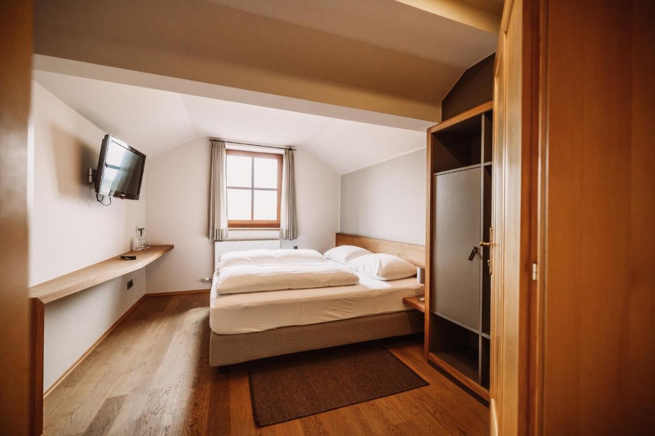 Weinhotel Maitz Wolfgang Ratsch an der Weinstraße エクステリア 写真