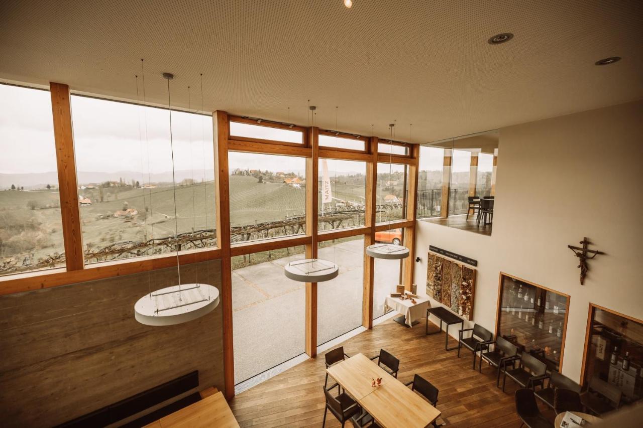 Weinhotel Maitz Wolfgang Ratsch an der Weinstraße エクステリア 写真