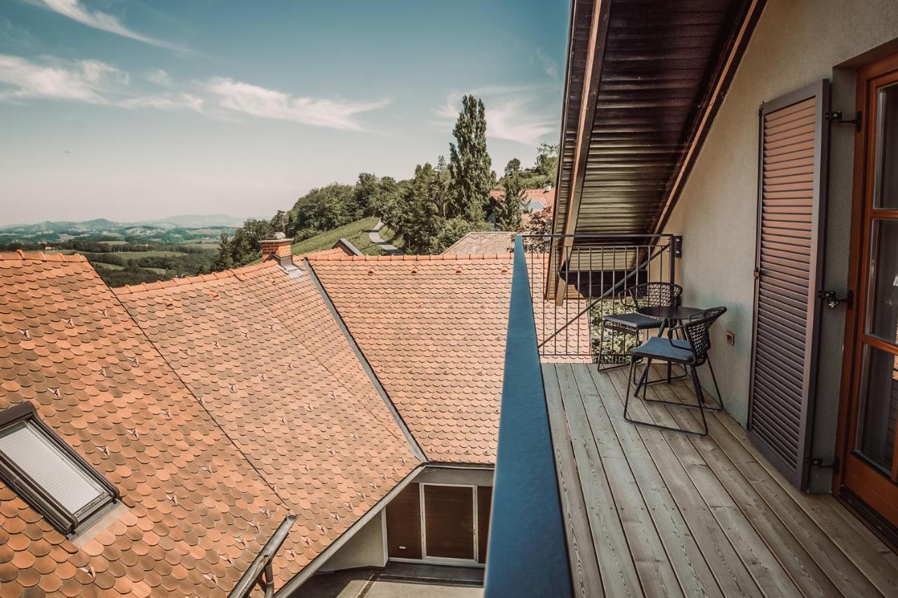 Weinhotel Maitz Wolfgang Ratsch an der Weinstraße エクステリア 写真